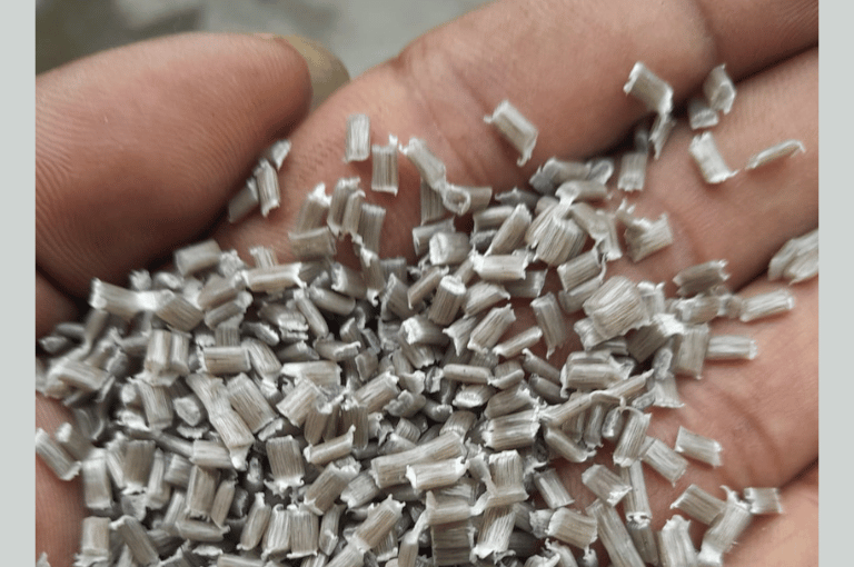 टाटा ब्लूस्कोप स्टीलने प्लास्टिक गार्ड फिल्म्सचा पुनर्वापर करण्यासाठी सुरु केला उपक्रम 1 टाटा ब्लूस्कोप