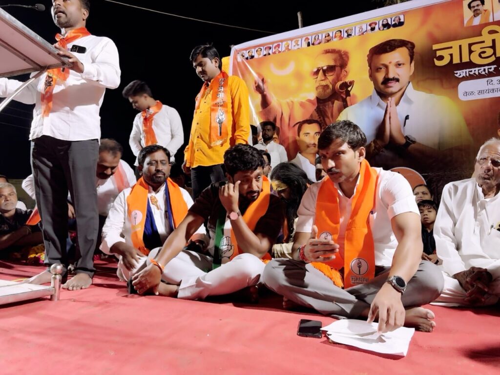 'अधिकार वार्ता' विशेष: "विरोधकांनी खोके ओतून सत्ता मिळवली, आता लाट बदलणार!" – खा. ओमराजे निंबाळकरांचा काक्रंब्यात घणाघात 1 80443