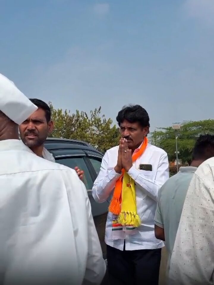 काक्रंबा गटात भ्रष्टाचाराचा 'भस्मासूर'; सत्तेच्या माजाला चूड लावण्यासाठी 'शिवरायांचा मावळा' मिलिंद रोकडे विजयाच्या दिशेने! 1 87722 edited